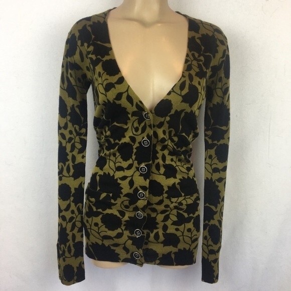 Fossil Green Black Dark Floral Print Long Sleeve Fitted Cardigan Sweater NEW XS - Picture 1 of 6